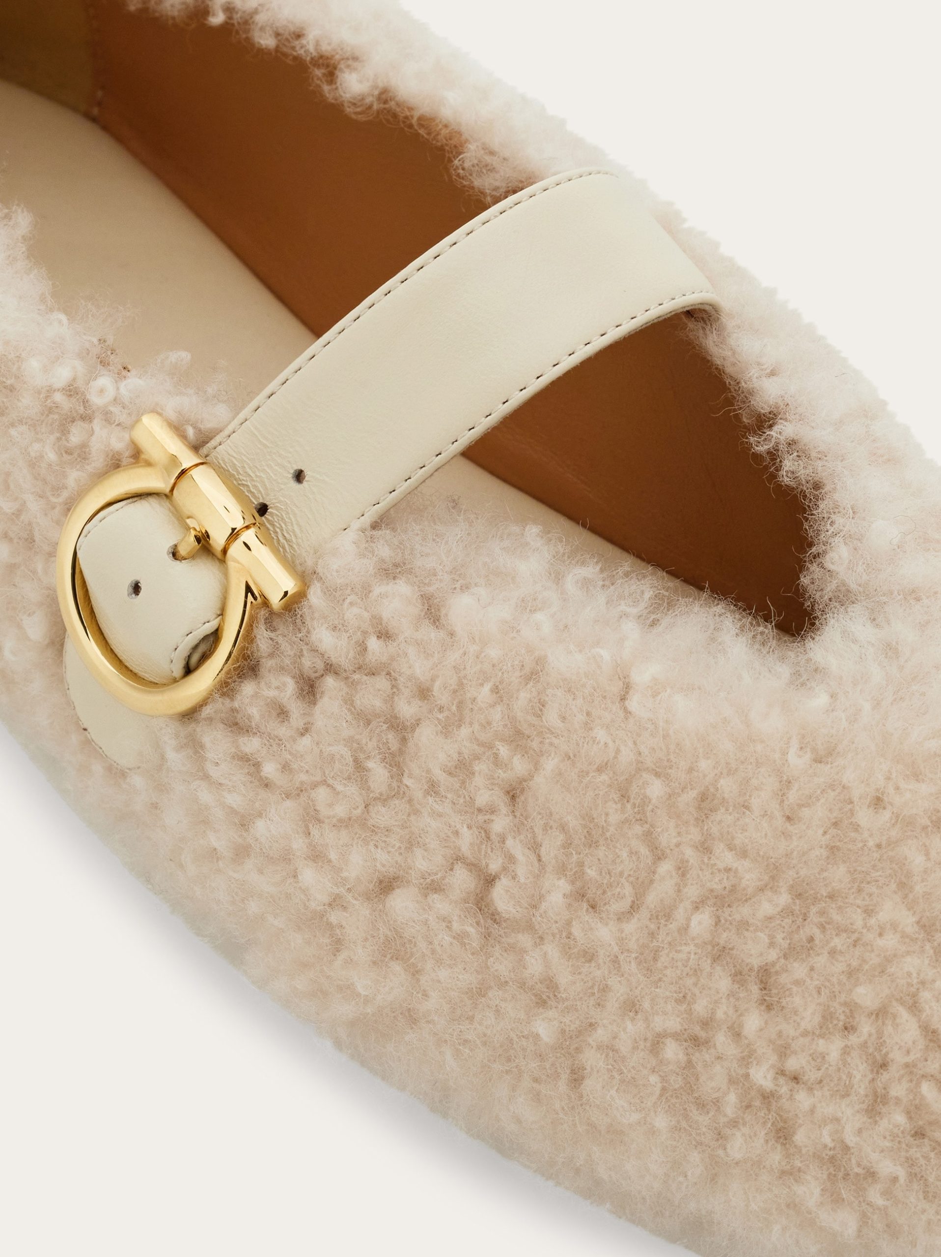 Ferragamo Shearling ballet flat - Image 4